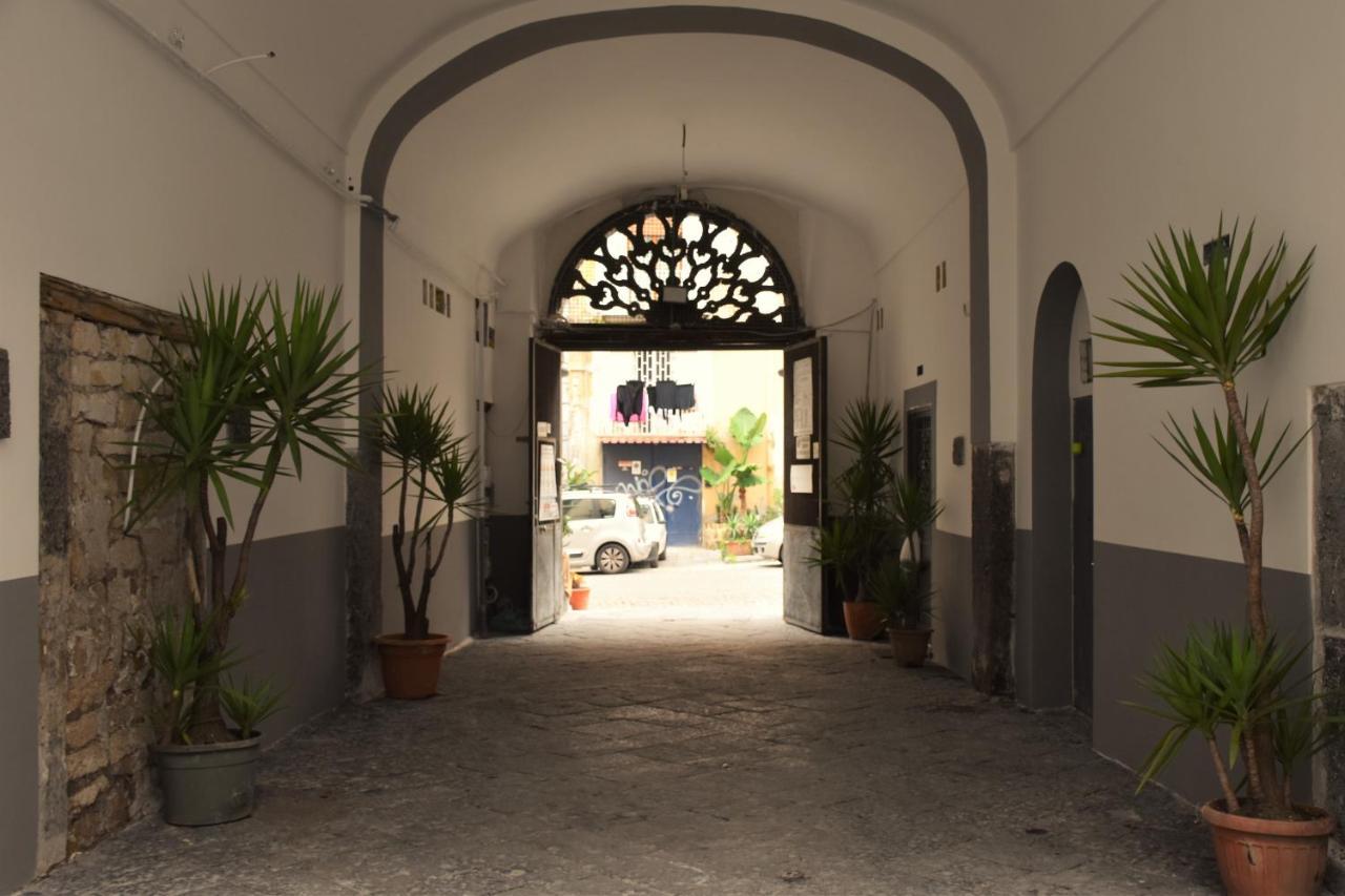 Varriale House Parking Free Small Car Naples Exterior photo